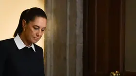 El "Plan B" electoral propone que Sheinbaum haga campaña para "defenderse" en revocación de mandato