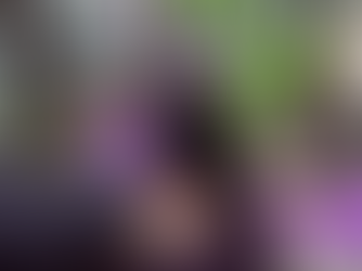 “Feminista” acusa a adulto mayor de acoso para correrlo de una banca en la Alameda; quería el espacio para vender