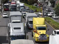 Roban tráiler y lo vacían en la México- Puebla, unidad es hallada en Texmelucan