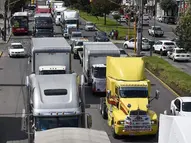 Roban tráiler y lo vacían en la México- Puebla, unidad es hallada en Texmelucan