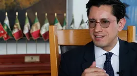 Roberto Velasco renueva jefaturas y direcciones clave en la SRE a dos meses de asumir el cargo