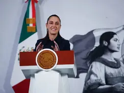 Continúa labor de limpieza en el Golfo tras derrame; Sheinbaum se reúne hoy con grupo interinstitucional