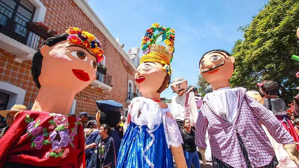 Más de 100 mojigangas llenarán de color las calles de Atlixco este fin de semana