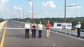 “Un compromiso cumplido”: Sheinbaum inaugura puente de acceso al puerto de Veracruz