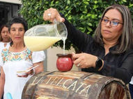 Asiste a la Feria del Pulque y Nopal Huehue en el municipio de Palmar de Bravo