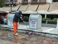 Gobierno de Pepe Chedraui refuerza limpieza urbana con lavado de papeleros y soterrados en el Centro Histórico