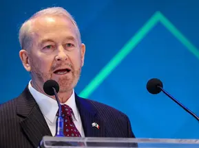 Que Johnson se quede en el tema bilateral y "respete nuestros asuntos internos": Sheinbaum al embajador de EU