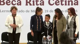 Sheinbaum inicia gira en Edomex con entrega de becas Rita Cetina