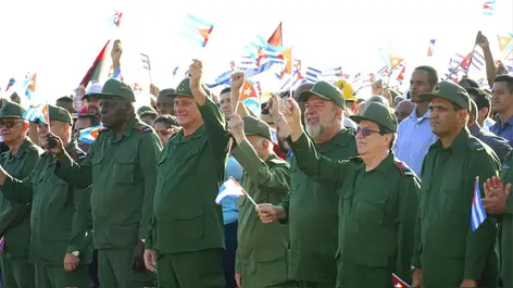 Más de 250 mil personas se concentran en La Habana en repudio a la "infame acusación" de EU a Raúl Castro