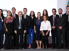 Sheinbaum confirma que farmacéuticas invertirán 21 mil mdp para producir medicamentos