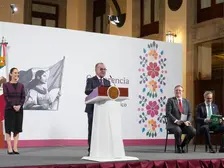 Sheinbaum construirá más de 100 parques industriales por el Interoceánico