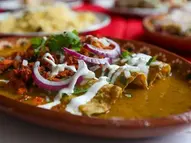 Fiestas Patrias: consejos del IMSS para que los adultos mayores cuiden su alimentación