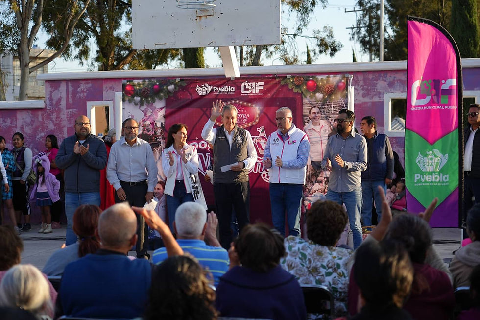 Arrancan MariElise y Pepe Chedraui Posadas Navideñas en unidades habitacionales de la capital