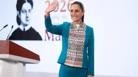 Grupo multidisciplinario presentará informe sobre derrame en el Golfo mañana miércoles: Sheinbaum