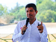 Pepe Chedraui acusa a Eduardo Rivera de dejar “cochinero” financiero y vial en Puebla