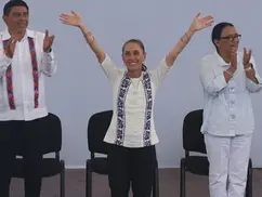 Sheinbaum: pueblos indígenas y afromexicanos, pilares del "humanismo mexicano", afirma en gira por Oaxaca