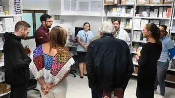 Sheinbaum pide revisar abasto de medicamentos oncológicos en visita a hospital del IMSS Bienestar en Chetumal, QR