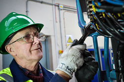 Securing Hawke Cable Glands