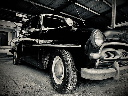 黒い車