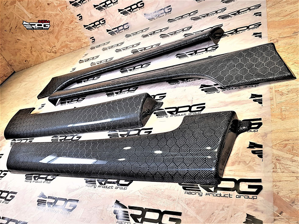 GD / GG Chassis 4pcs Vacuum Honeycomb Carbon Door Card Upper Cover Set