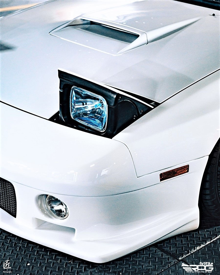 Thumbnail: Mazda RX-7 FC Convertible Icon-SS Vacuum Carbon Trunk Spoiler