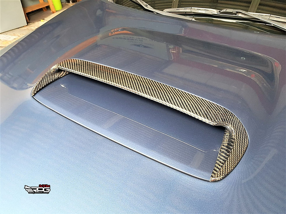 Thumbnail: Forester SH -Vacuum Carbon Hood Scoop Frame