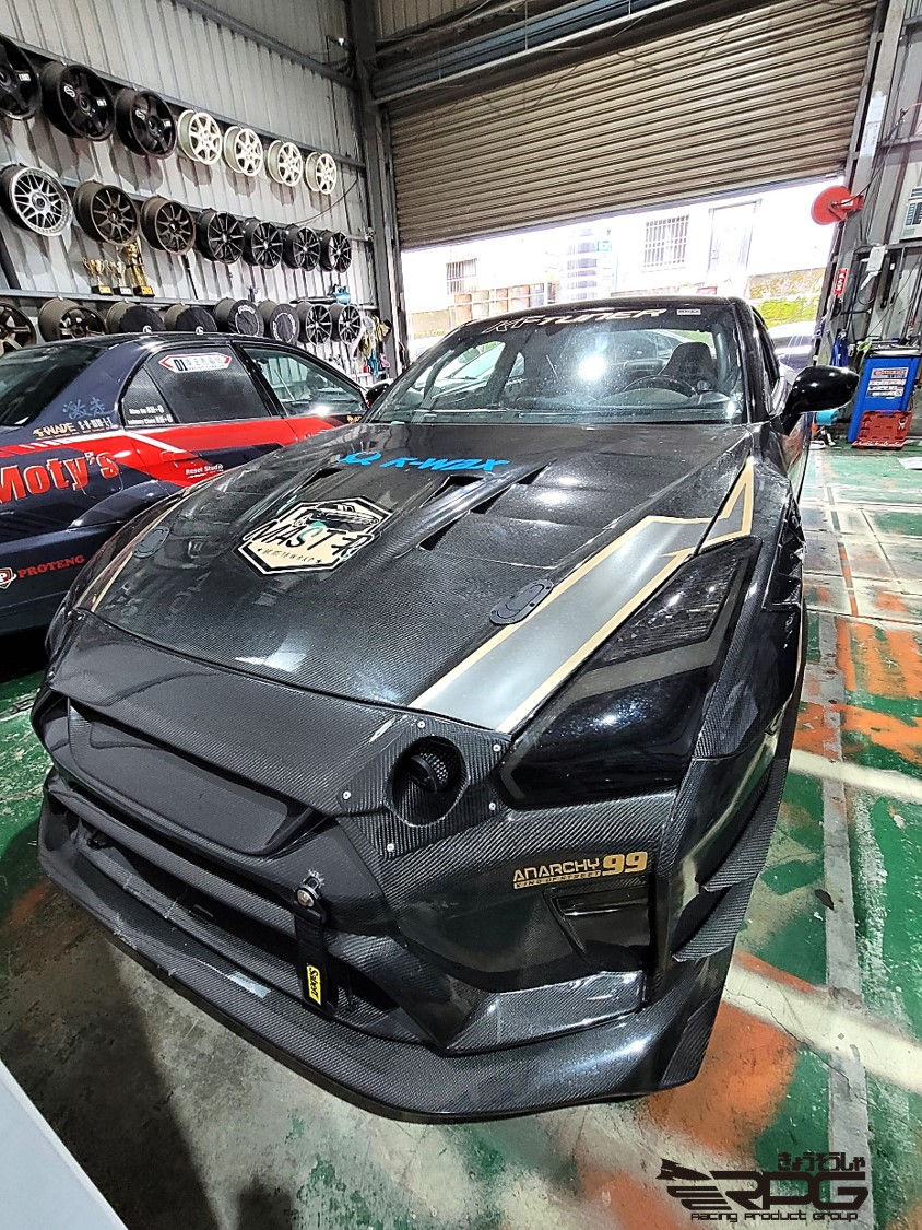 Thumbnail: [NEW] R35 GTR - Vacuum Carbon Front Bumper Drag Race Air Duct Set