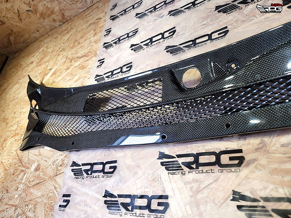 Thumbnail: R33 GTR - Vacuum Carbon Wiper COWL Cover (Open Mesh Sample))