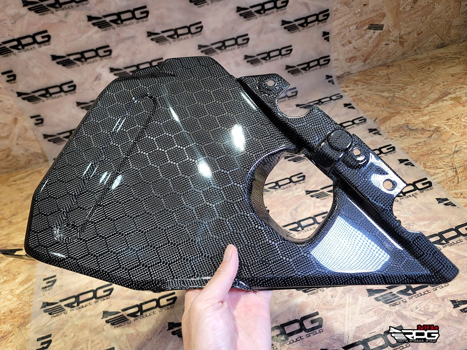 GR/GV Engine Bay Battery Vacuum Honeycomb Weave Carbon Cover