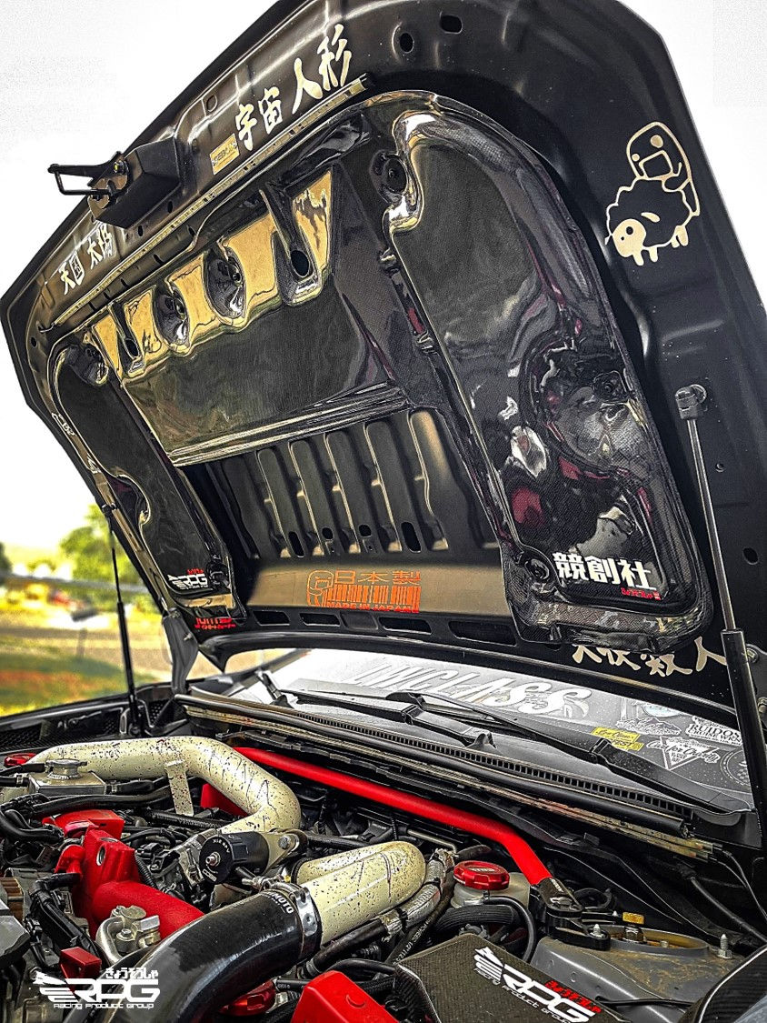 Thumbnail: VA - Vacuum Form Carbon Fiber Hood Liner