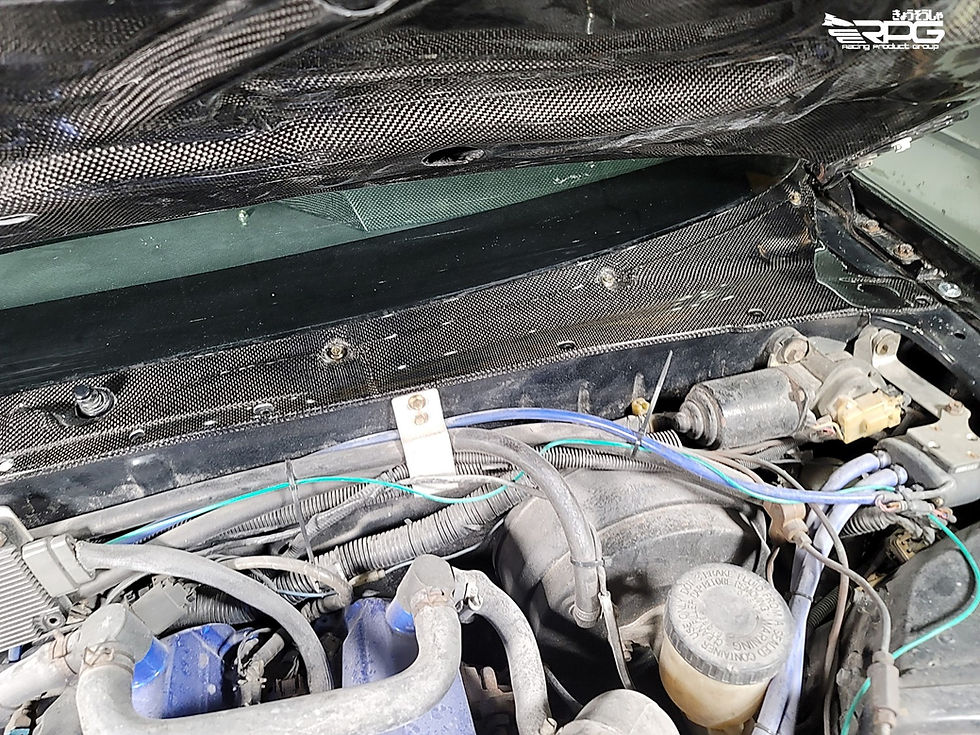 Thumbnail: R32 GTR - Vacuum Carbon Wiper COWL Cover (Replacement)