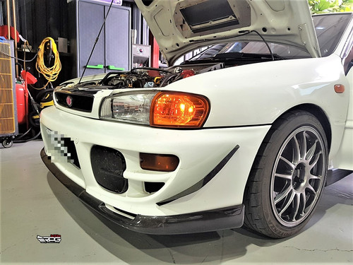 JDM GC8 STi Style Vacuum Carbon Front Lip | racingproductgroup
