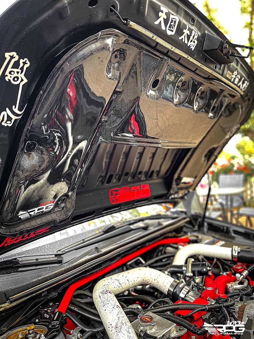 Thumbnail: VA - Vacuum Form Carbon Fiber Hood Liner
