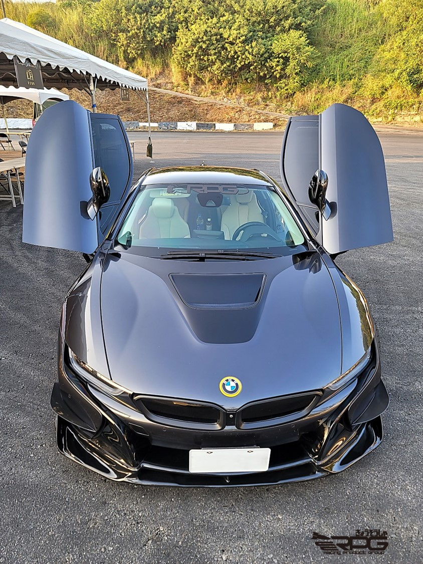 Thumbnail: BMW i8 - RR Limited Vacuum Form Body Kit