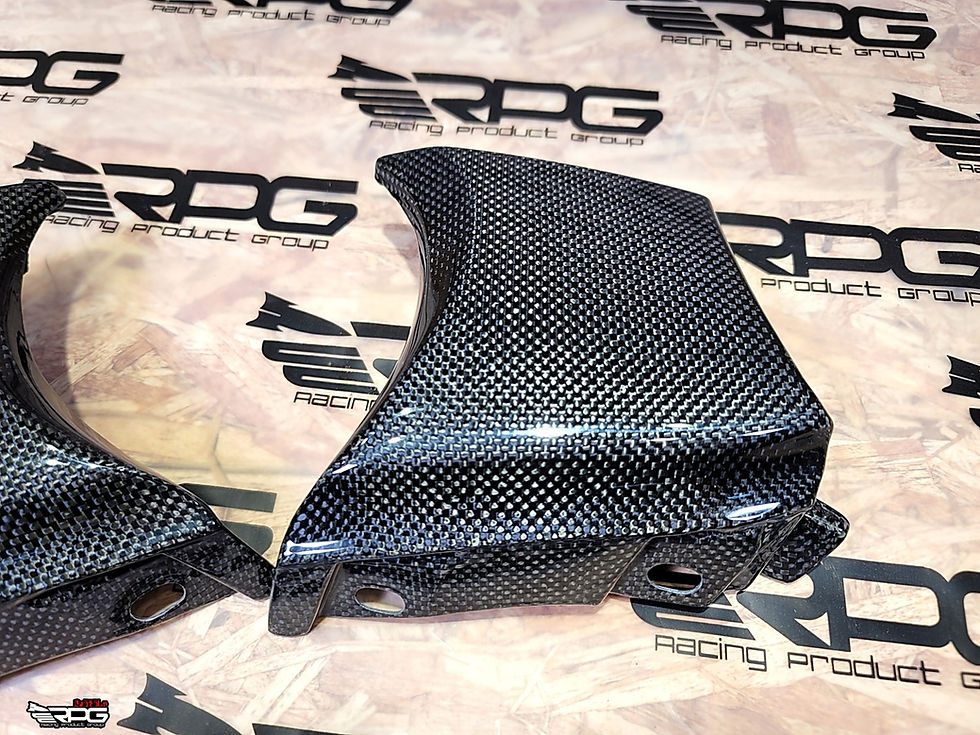 Thumbnail: GDA / GGA - Vacuum Carbon Front Bumper Grill Side Covers