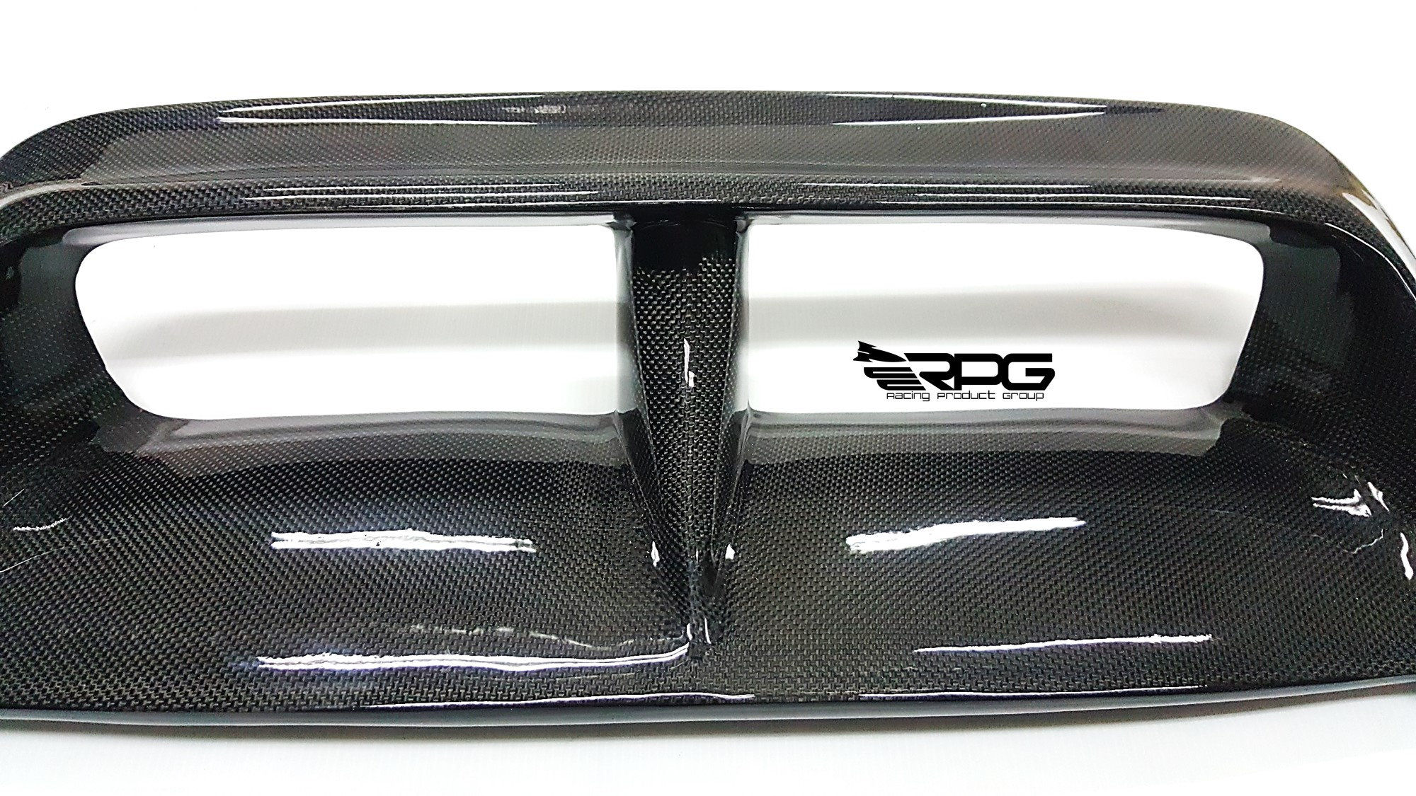 GC8 Reverse Carbon Fiber Hood Scoop racingproductgroup