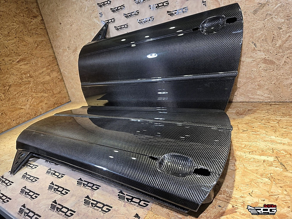 Thumbnail: [NEW] BMW E46 M3 - 8.8 lbs Vacuum Form Carbon Fiber Oem Factory Spec Doors