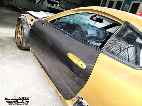 Supra A80 8.8 lbs Vacuum Form Carbon Fiber Doors (Installed