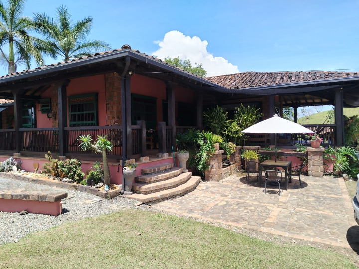 How to Safely Transfer Money to Buy Property in Colombia