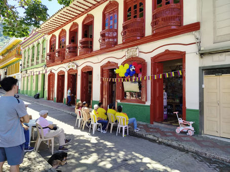 ¿Se puede comprar una propiedad en Colombia con visa de turista?