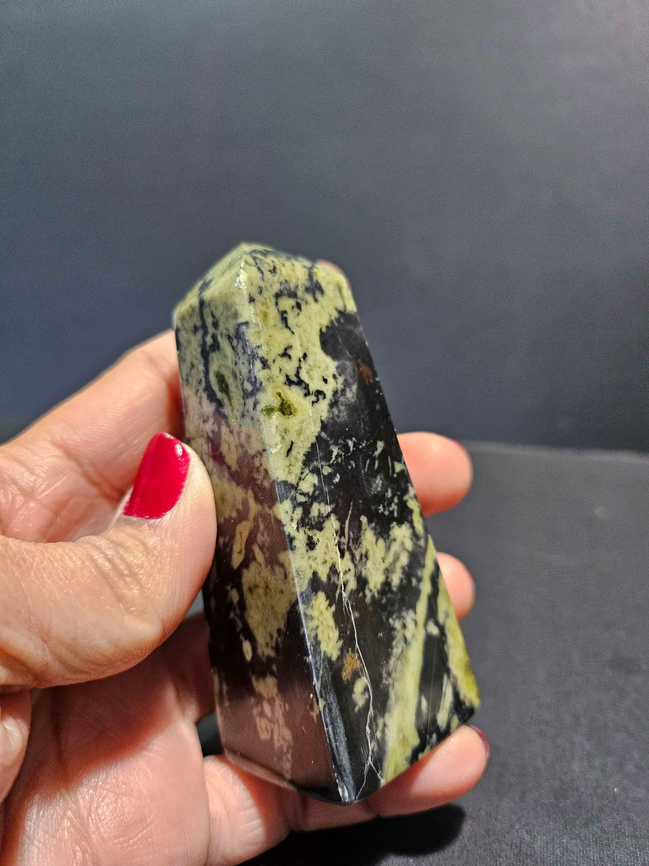 Serpentine short tower 3.6"tall 157grams