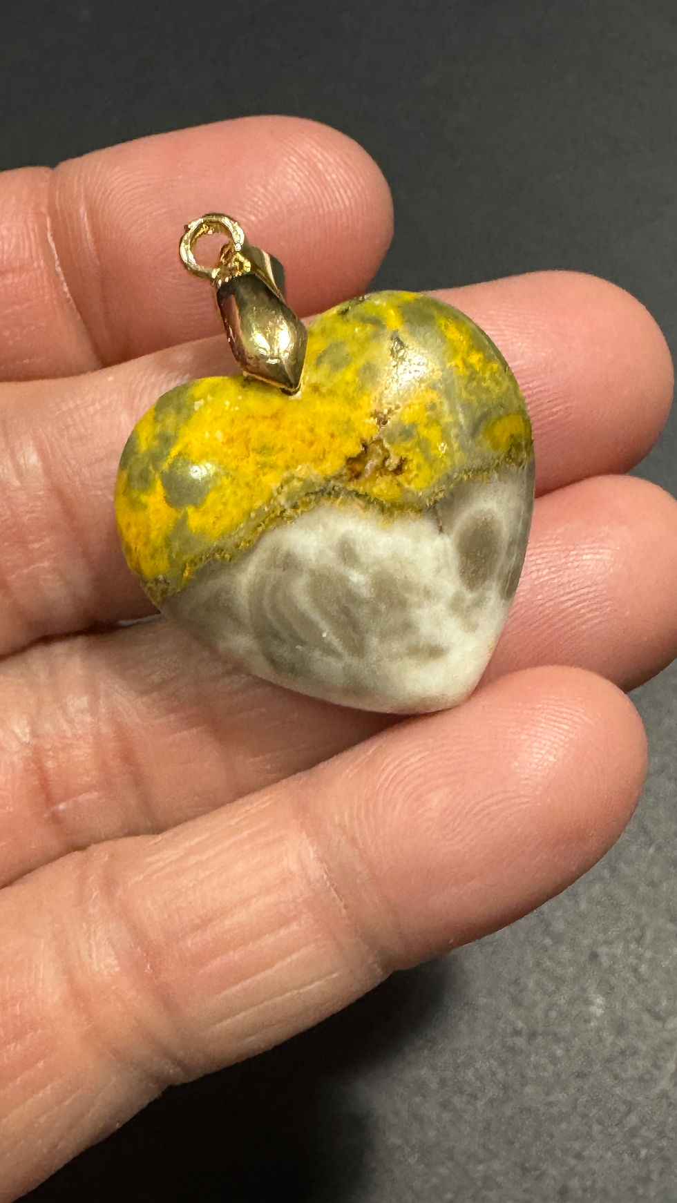 Thumbnail: Bumblebee heart shape pendant sold per piece 