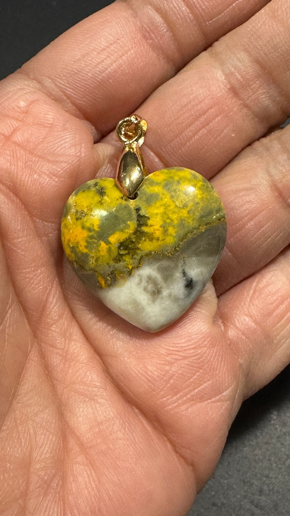 Thumbnail: Bumblebee heart shape pendant sold per piece 