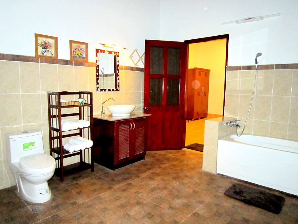 Suite Family bath room