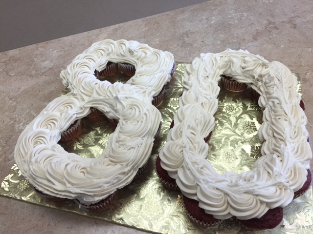 Number 80 Cupcake Cake