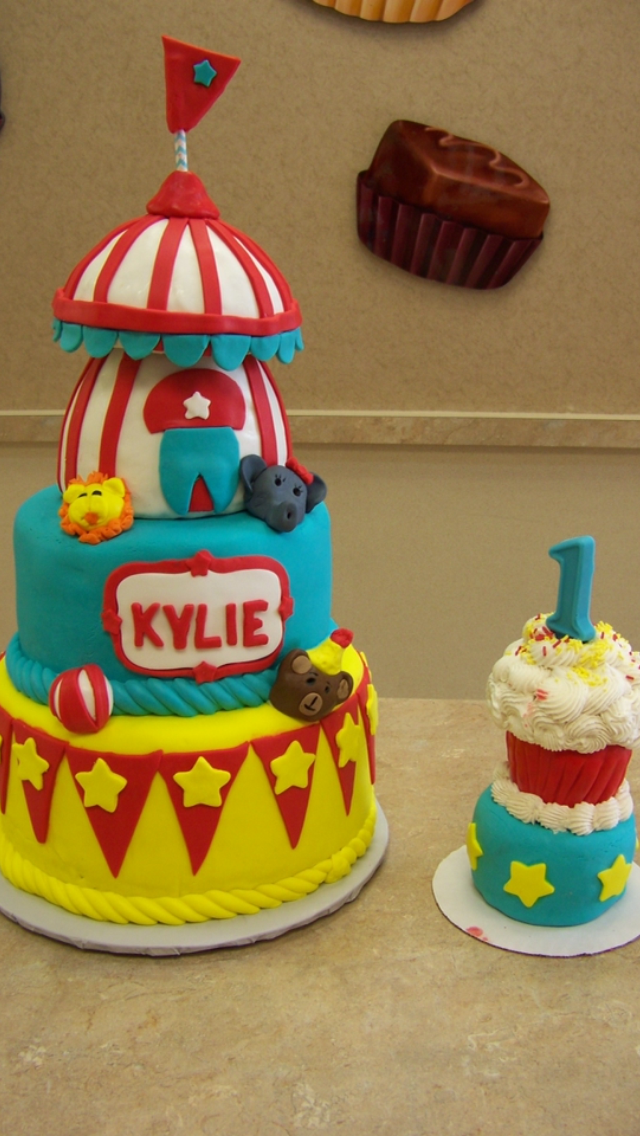 Circus Theme Cake