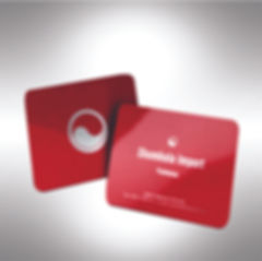 TARJETAS "MINI" 4X1 CON BARNIZ UV BRILLANTE Y DESPUNTE