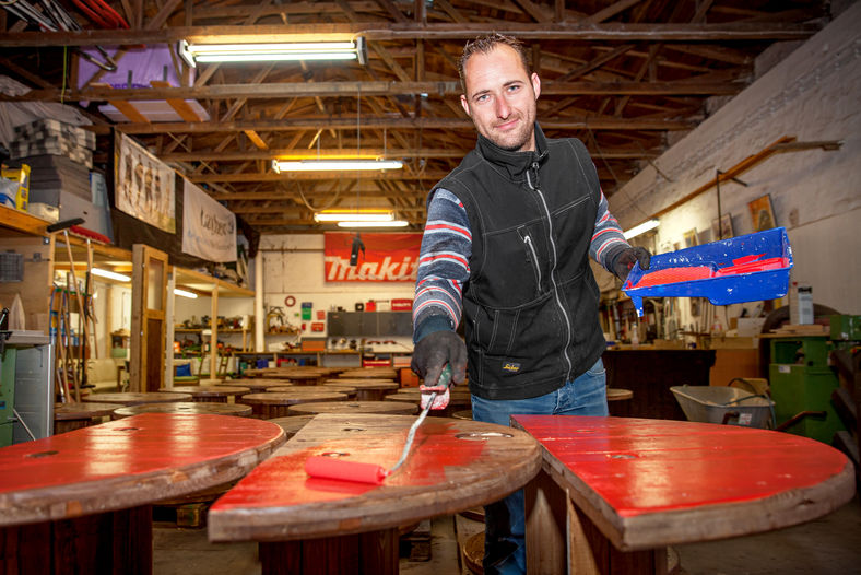 Industriefotografie eines Handwerkerbetriebs – Professionelle Aufnahmen, die die Arbeit und den Betrieb von Handwerkern zeigen. Ideal für Werbefotografie und Industriewerbung.