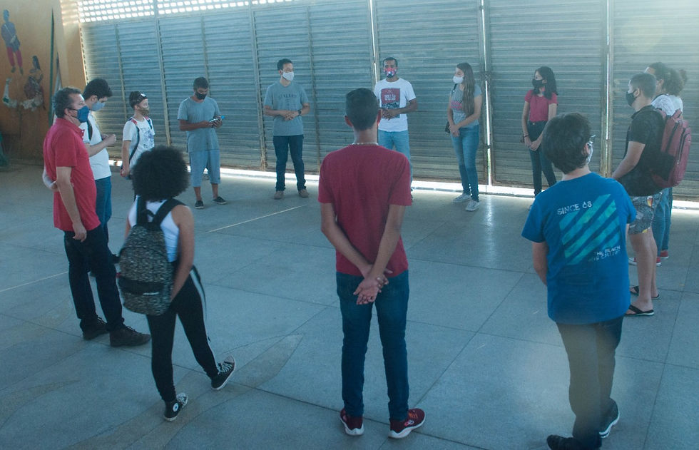 Acolhimento dos adolescentes bolsistas do projeto diagnóstico