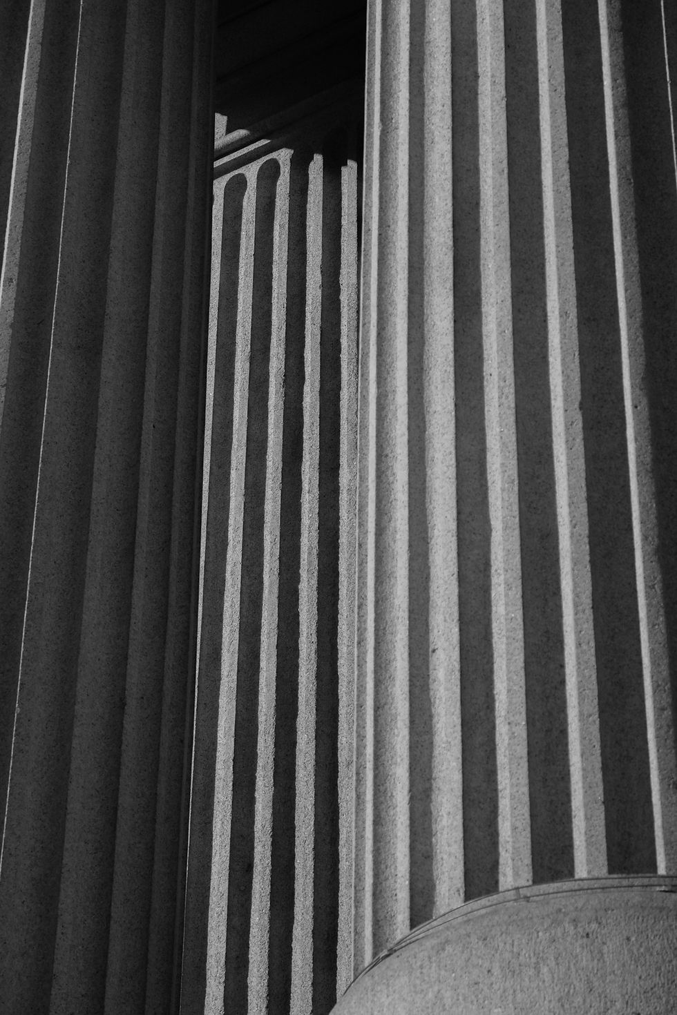 Estok–Young pillars background image